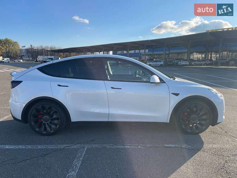 Внедорожник / Кроссовер Tesla Model Y 2022 в Киеве фото 7 Внедорожник / Кроссовер Tesla Model Y 2022 в Киеве