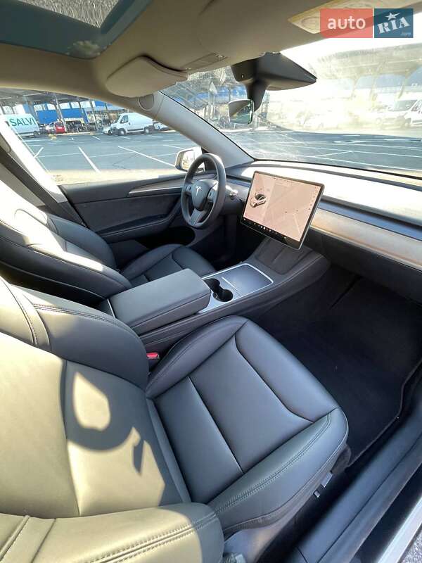 Внедорожник / Кроссовер Tesla Model Y 2022 в Киеве фото 15 Внедорожник / Кроссовер Tesla Model Y 2022 в Киеве