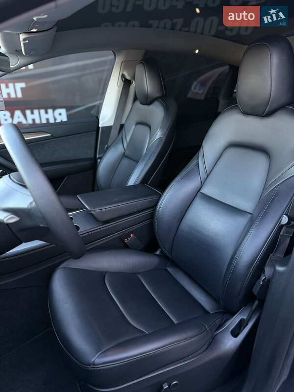 Позашляховик / Кросовер Tesla Model Y 2023 в Стрию