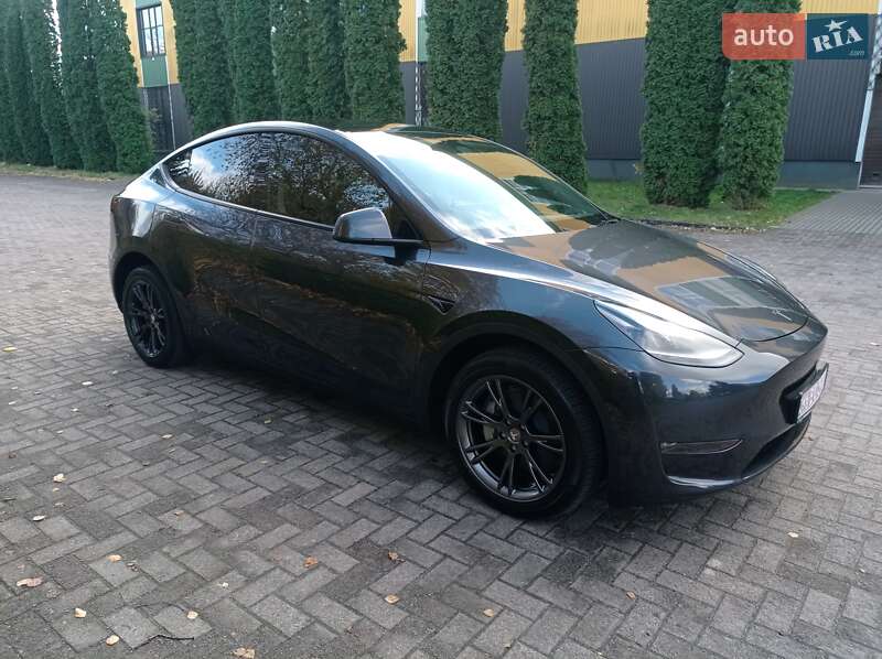 Внедорожник / Кроссовер Tesla Model Y 2024 в Ровно