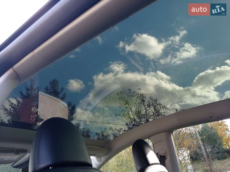 Внедорожник / Кроссовер Tesla Model Y 2024 в Ровно