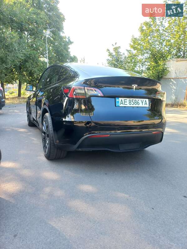 Позашляховик / Кросовер Tesla Model Y 2022 в Дніпрі