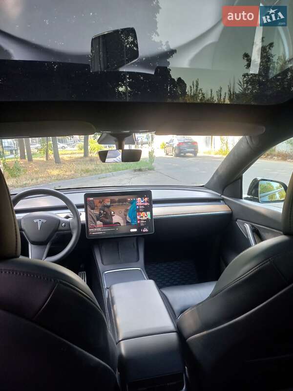 Позашляховик / Кросовер Tesla Model Y 2022 в Дніпрі