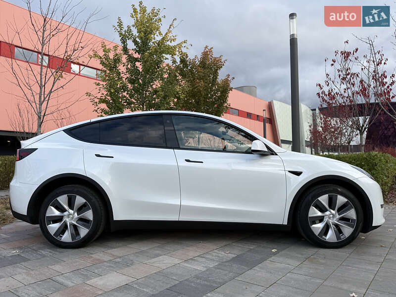 Внедорожник / Кроссовер Tesla Model Y 2023 в Киеве фото 14 Внедорожник / Кроссовер Tesla Model Y 2023 в Киеве