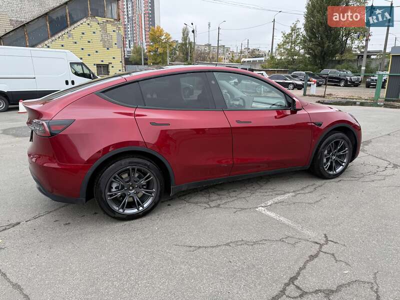 Внедорожник / Кроссовер Tesla Model Y 2024 в Киеве фото 19 Внедорожник / Кроссовер Tesla Model Y 2024 в Киеве
