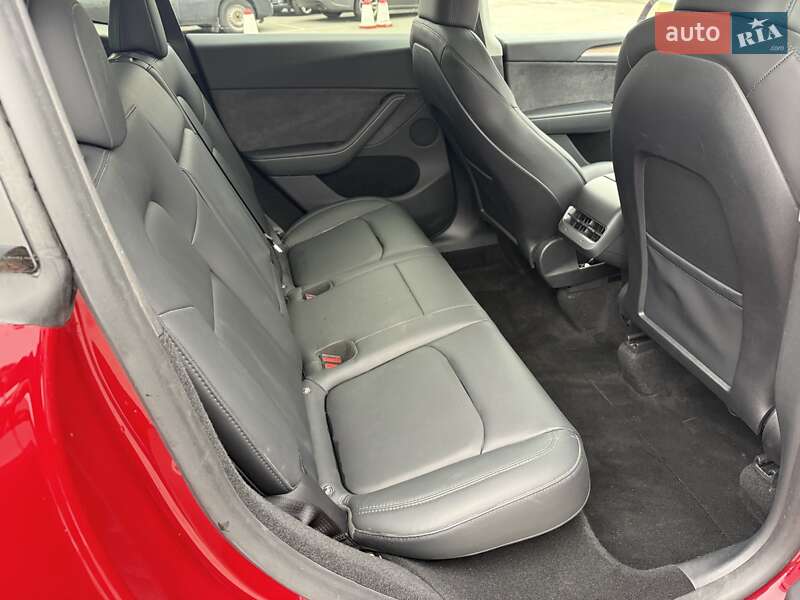 Внедорожник / Кроссовер Tesla Model Y 2024 в Киеве фото 26 Внедорожник / Кроссовер Tesla Model Y 2024 в Киеве