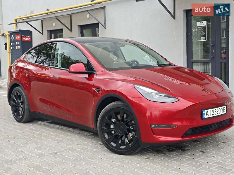 Позашляховик / Кросовер Tesla Model Y 2024 в Києві фото 5 Позашляховик / Кросовер Tesla Model Y 2024 в Києві