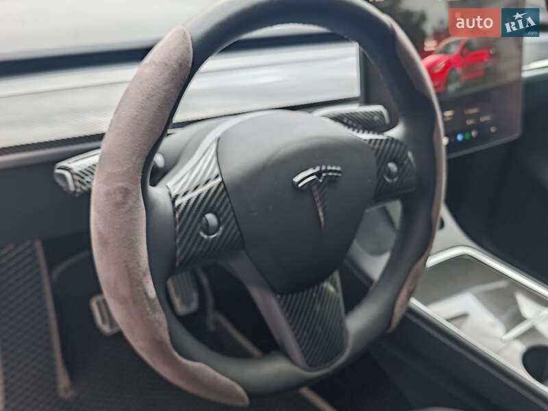 Позашляховик / Кросовер Tesla Model Y 2024 в Києві фото 24 Позашляховик / Кросовер Tesla Model Y 2024 в Києві