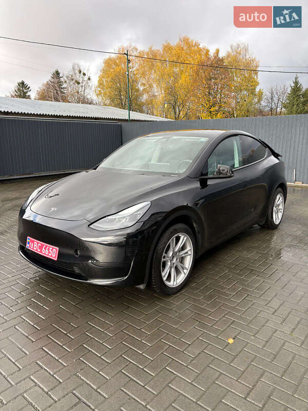 Tesla Model Y 2023 Tesla Model Y 2023
