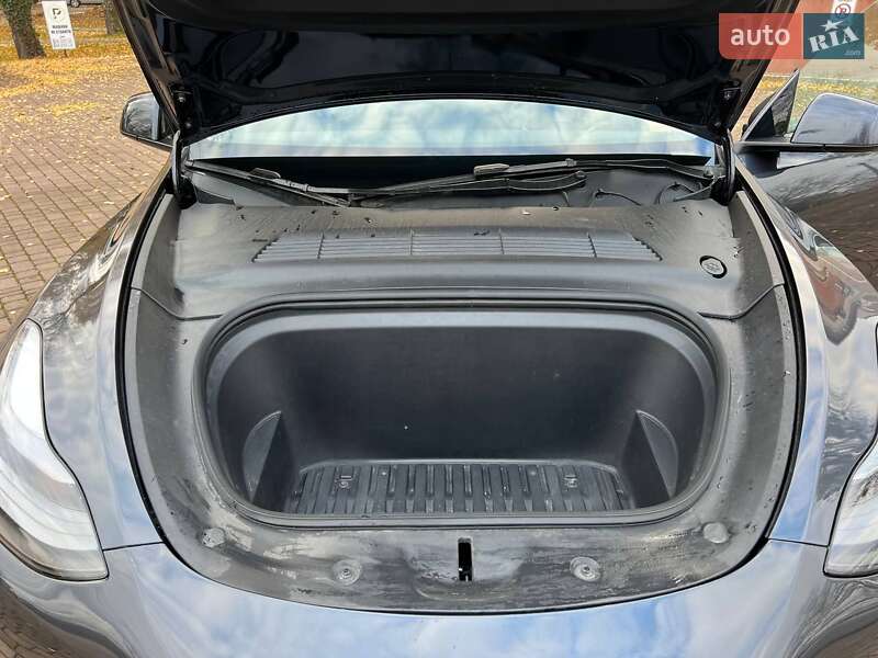 Позашляховик / Кросовер Tesla Model Y 2024 в Вінниці