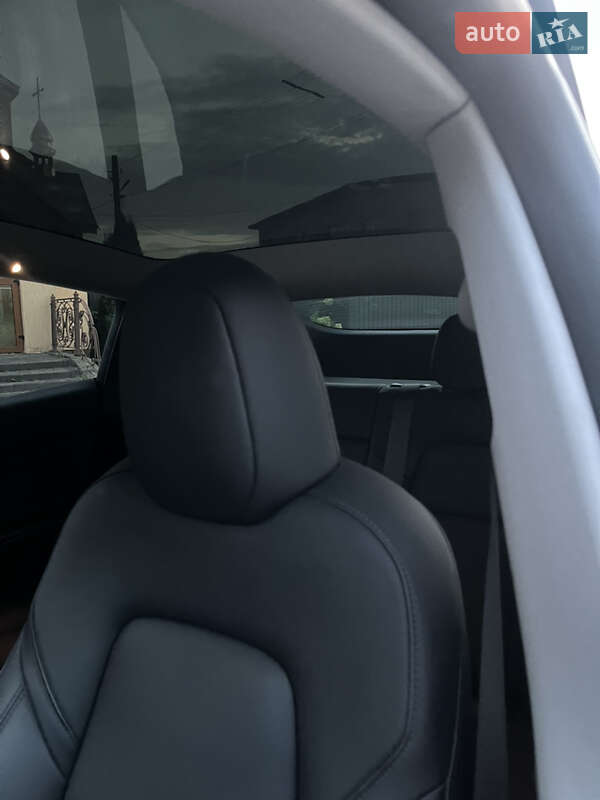 Позашляховик / Кросовер Tesla Model Y 2022 в Львові фото 21 Позашляховик / Кросовер Tesla Model Y 2022 в Львові