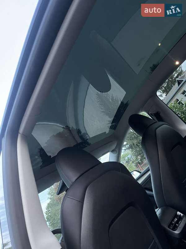 Позашляховик / Кросовер Tesla Model Y 2022 в Львові фото 28 Позашляховик / Кросовер Tesla Model Y 2022 в Львові