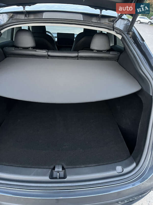 Позашляховик / Кросовер Tesla Model Y 2022 в Львові фото 31 Позашляховик / Кросовер Tesla Model Y 2022 в Львові