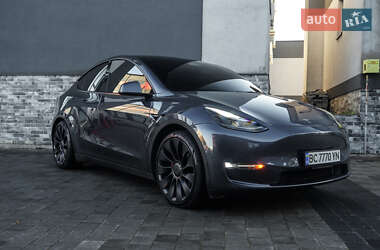Позашляховик / Кросовер Tesla Model Y 2022 в Львові