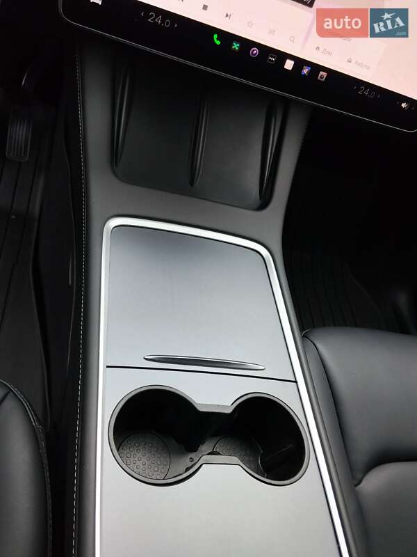 Позашляховик / Кросовер Tesla Model Y 2023 в Києві фото 12 Позашляховик / Кросовер Tesla Model Y 2023 в Києві