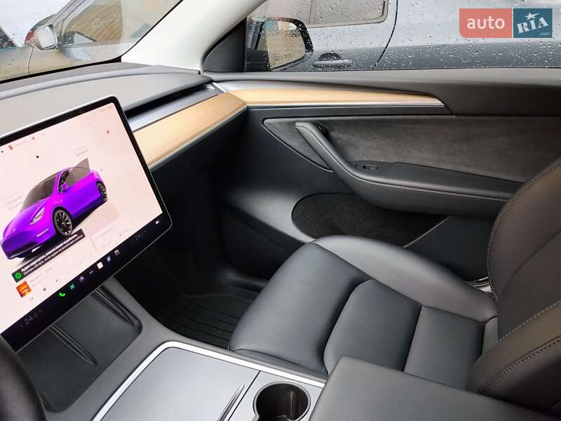 Позашляховик / Кросовер Tesla Model Y 2023 в Києві фото 27 Позашляховик / Кросовер Tesla Model Y 2023 в Києві