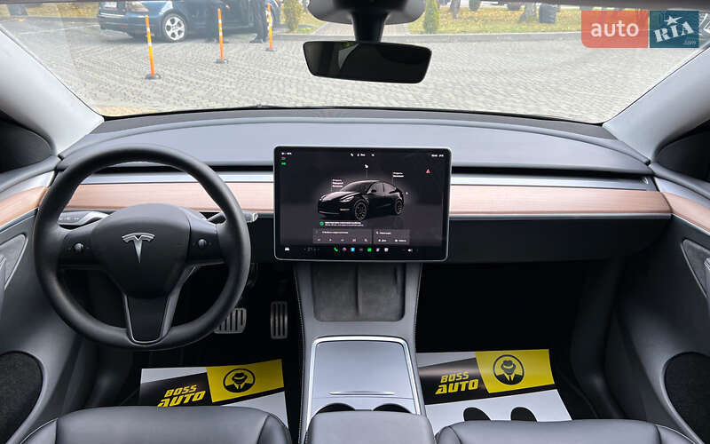 Внедорожник / Кроссовер Tesla Model Y 2024 в Львове