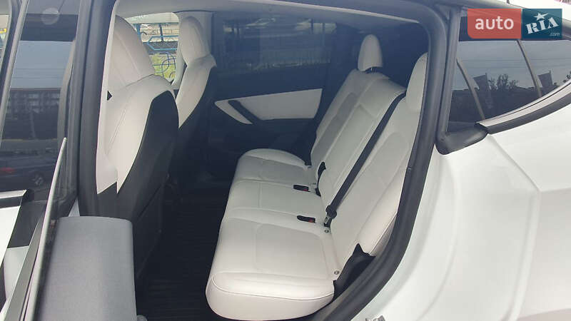 Внедорожник / Кроссовер Tesla Model Y 2021 в Киеве фото 15 Внедорожник / Кроссовер Tesla Model Y 2021 в Киеве
