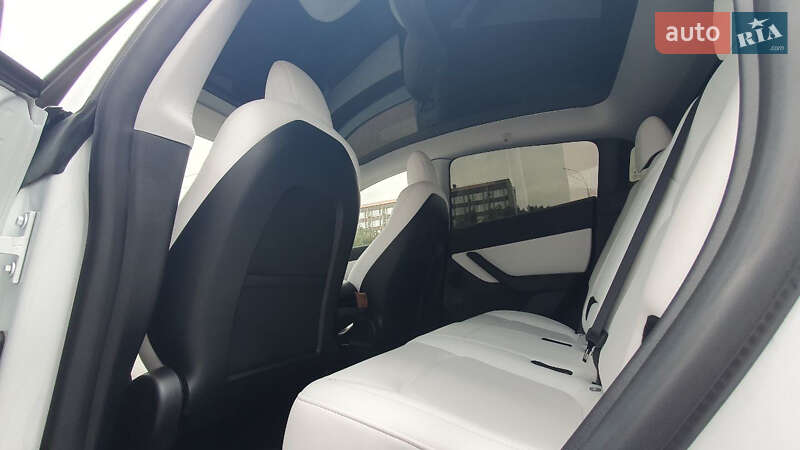 Внедорожник / Кроссовер Tesla Model Y 2021 в Киеве фото 16 Внедорожник / Кроссовер Tesla Model Y 2021 в Киеве