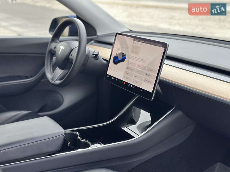 Внедорожник / Кроссовер Tesla Model Y 2020 в Днепре