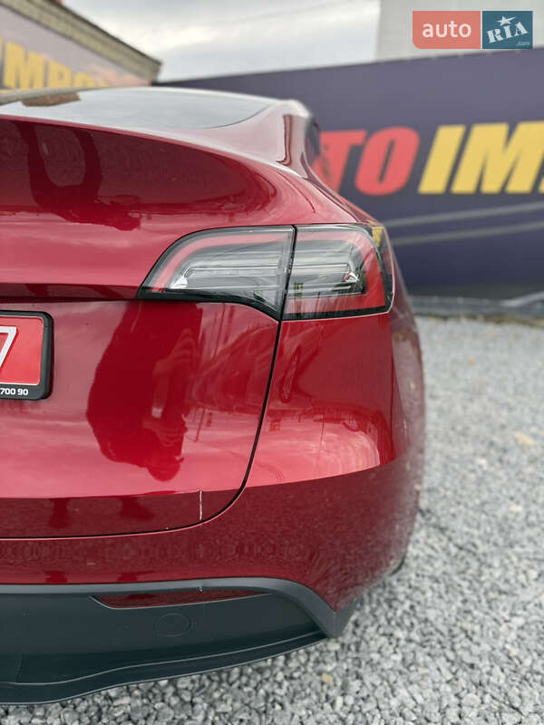 Позашляховик / Кросовер Tesla Model Y 2024 в Стрию