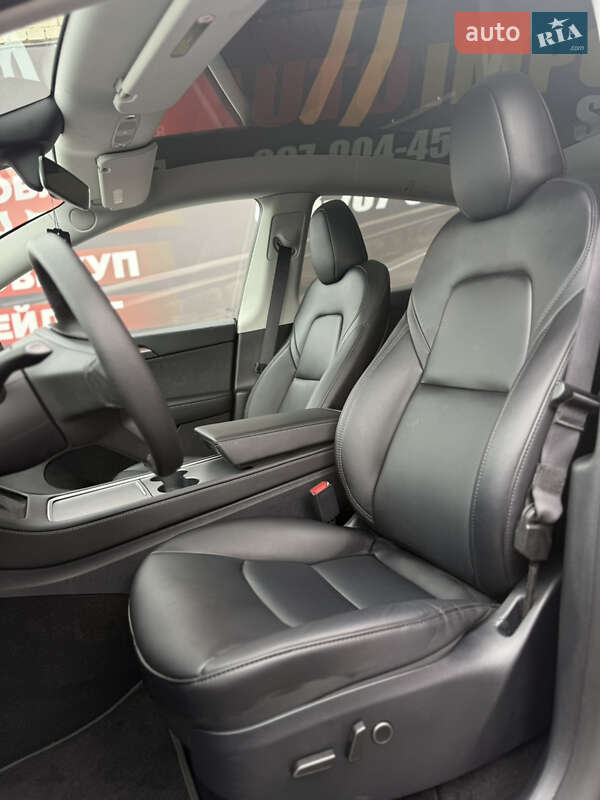 Позашляховик / Кросовер Tesla Model Y 2024 в Стрию