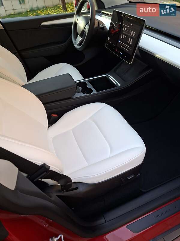 Внедорожник / Кроссовер Tesla Model Y 2023 в Виннице