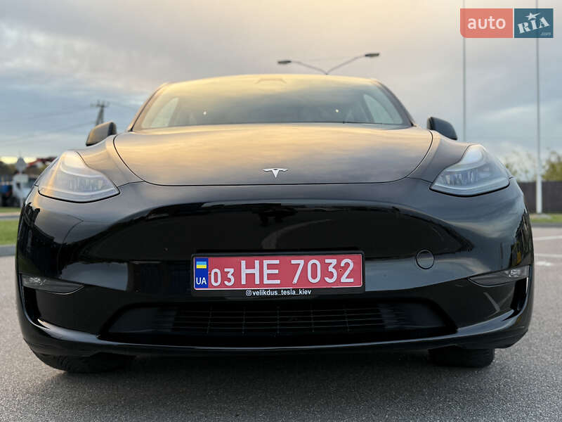 Внедорожник / Кроссовер Tesla Model Y 2023 в Киеве