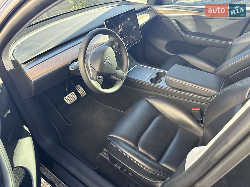 Позашляховик / Кросовер Tesla Model Y 2024 в Вінниці