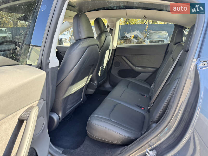 Позашляховик / Кросовер Tesla Model Y 2023 в Рівному фото 26 Позашляховик / Кросовер Tesla Model Y 2023 в Рівному