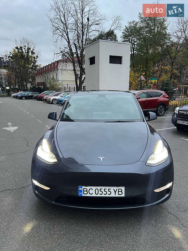 Tesla Model Y 2022 Tesla Model Y 2022