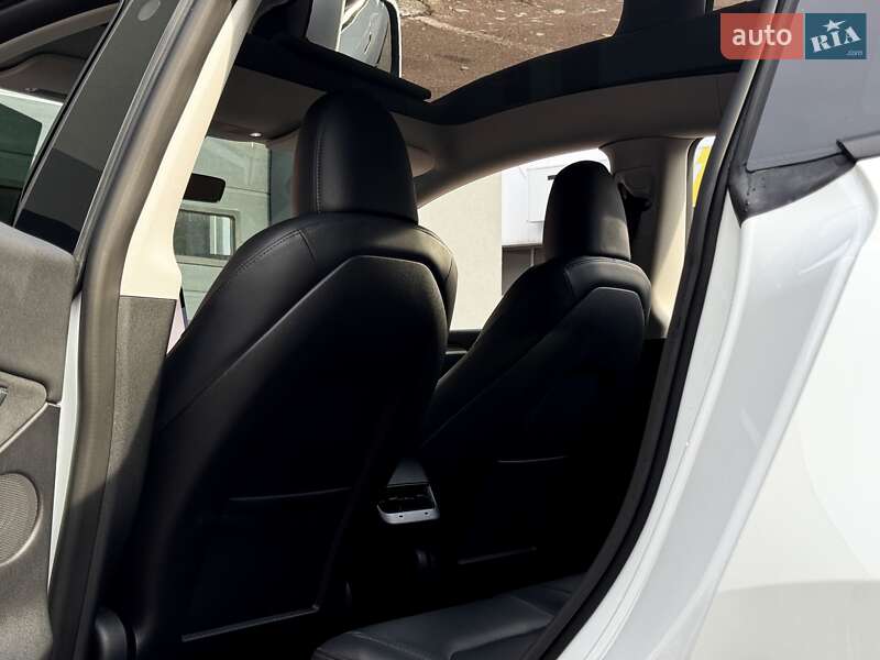 Внедорожник / Кроссовер Tesla Model Y 2023 в Киеве фото 16 Внедорожник / Кроссовер Tesla Model Y 2023 в Киеве