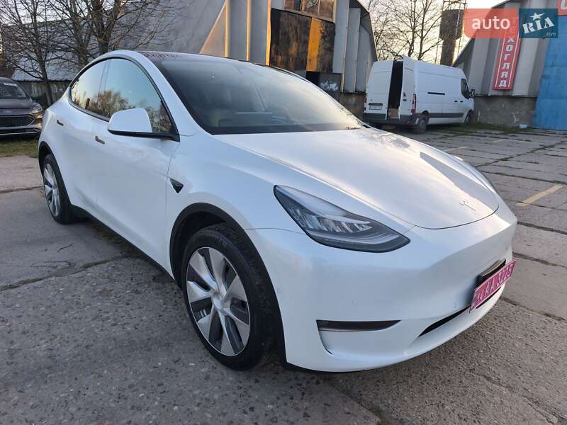 Tesla Model Y 2021 Tesla Model Y 2021