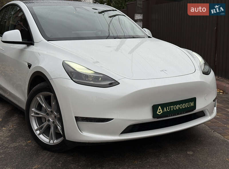 Позашляховик / Кросовер Tesla Model Y 2022 в Києві фото 4 Позашляховик / Кросовер Tesla Model Y 2022 в Києві