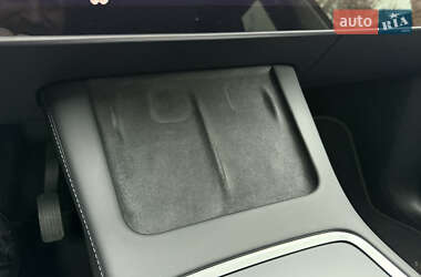 Позашляховик / Кросовер Tesla Model Y 2022 в Києві