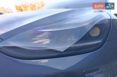 Внедорожник / Кроссовер Tesla Model Y 2023 в Днепре