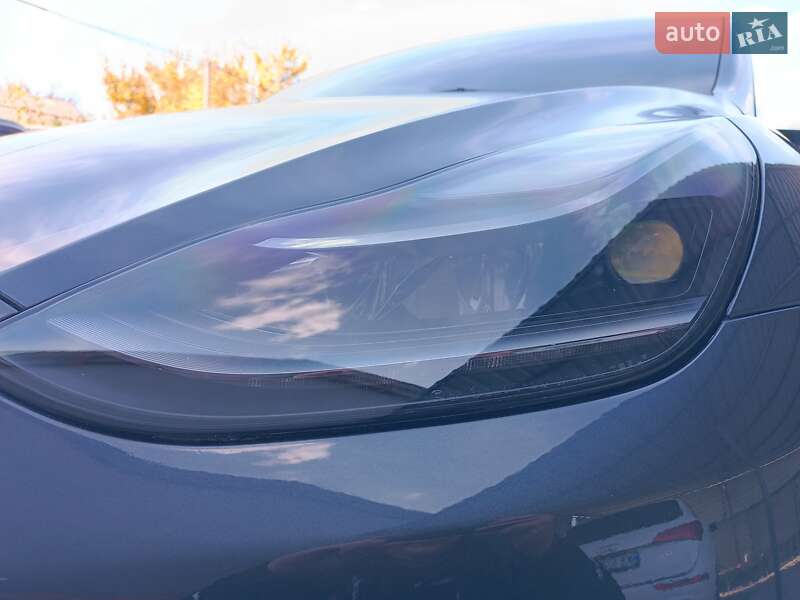 Позашляховик / Кросовер Tesla Model Y 2023 в Дніпрі