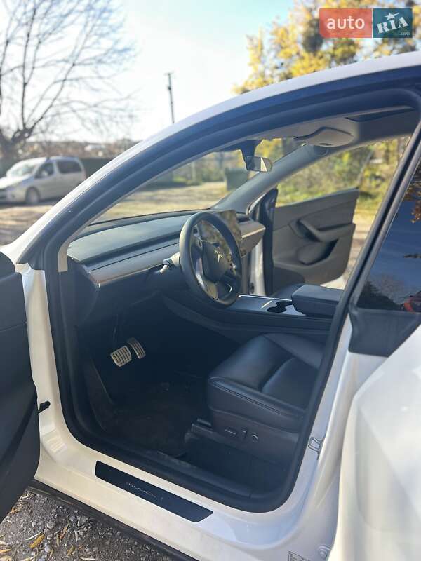 Внедорожник / Кроссовер Tesla Model Y 2022 в Бережанах