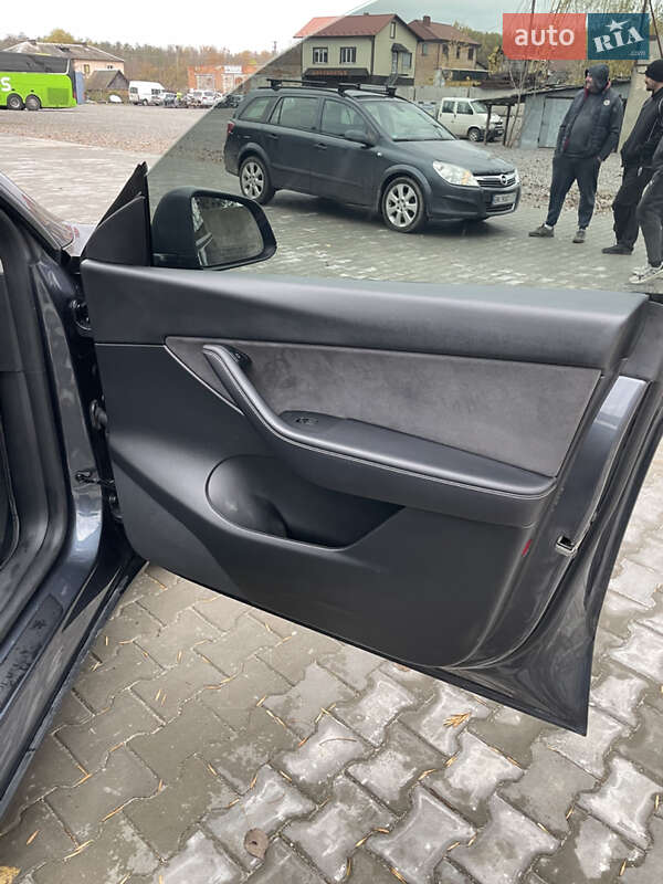 Позашляховик / Кросовер Tesla Model Y 2022 в Костопілі фото 31 Позашляховик / Кросовер Tesla Model Y 2022 в Костопілі