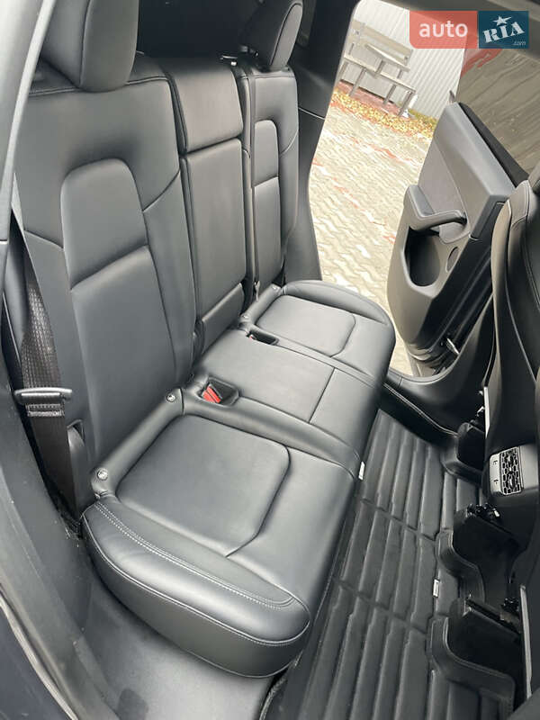 Позашляховик / Кросовер Tesla Model Y 2022 в Костопілі фото 34 Позашляховик / Кросовер Tesla Model Y 2022 в Костопілі