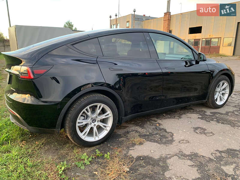 Внедорожник / Кроссовер Tesla Model Y 2023 в Луцке фото 4 Внедорожник / Кроссовер Tesla Model Y 2023 в Луцке
