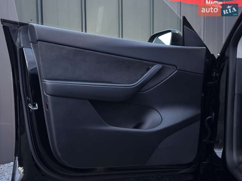 Позашляховик / Кросовер Tesla Model Y 2021 в Луцьку фото 18 Позашляховик / Кросовер Tesla Model Y 2021 в Луцьку
