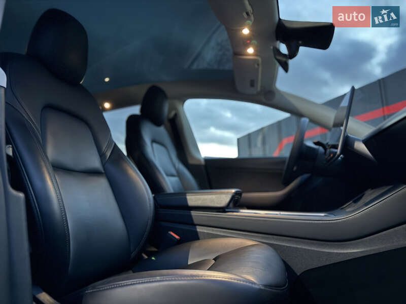 Позашляховик / Кросовер Tesla Model Y 2021 в Луцьку фото 38 Позашляховик / Кросовер Tesla Model Y 2021 в Луцьку