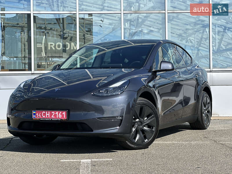 Позашляховик / Кросовер Tesla Model Y 2024 в Києві фото 8 Позашляховик / Кросовер Tesla Model Y 2024 в Києві