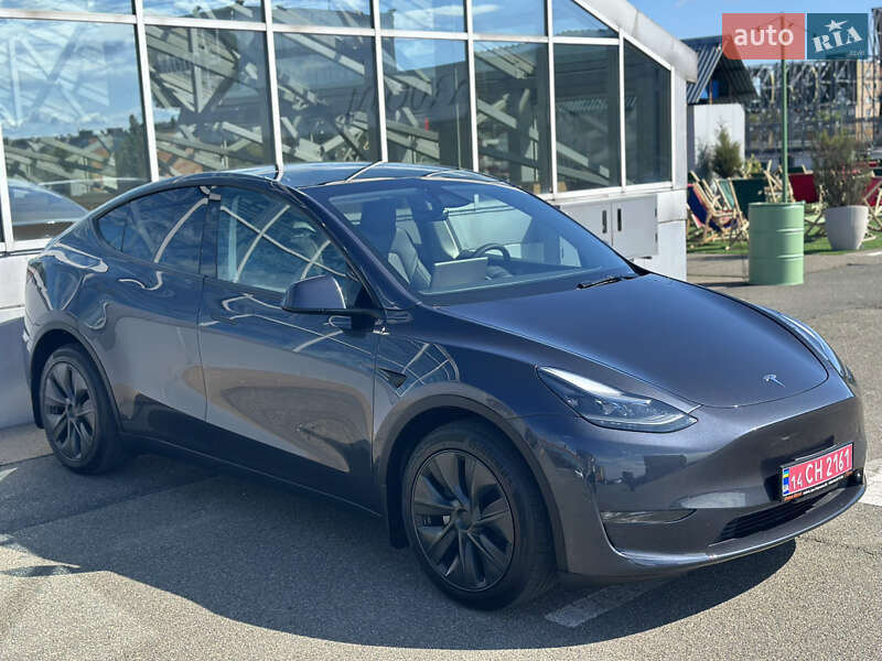 Позашляховик / Кросовер Tesla Model Y 2024 в Києві фото 58 Позашляховик / Кросовер Tesla Model Y 2024 в Києві