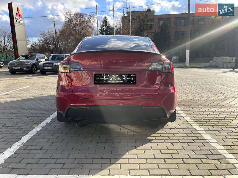 Позашляховик / Кросовер Tesla Model Y 2024 в Харкові фото 4 Позашляховик / Кросовер Tesla Model Y 2024 в Харкові
