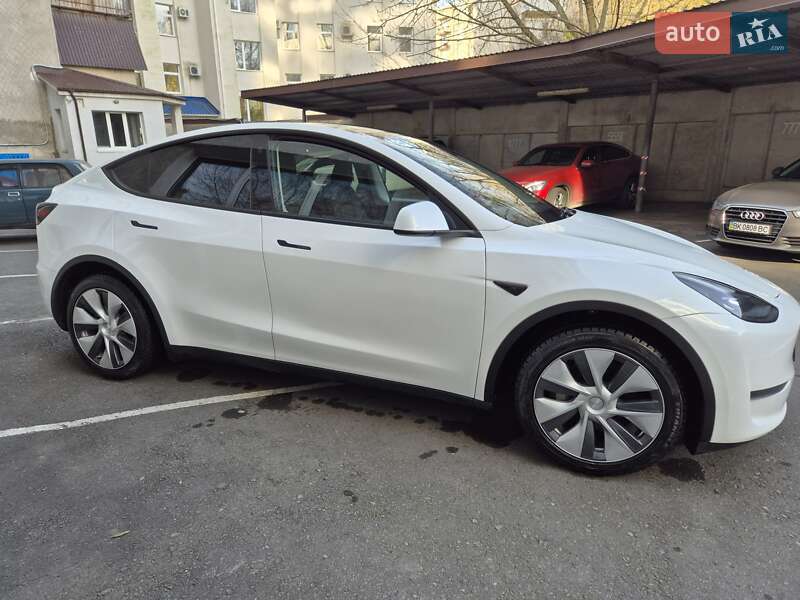 Tesla Model Y 2023 Tesla Model Y 2023