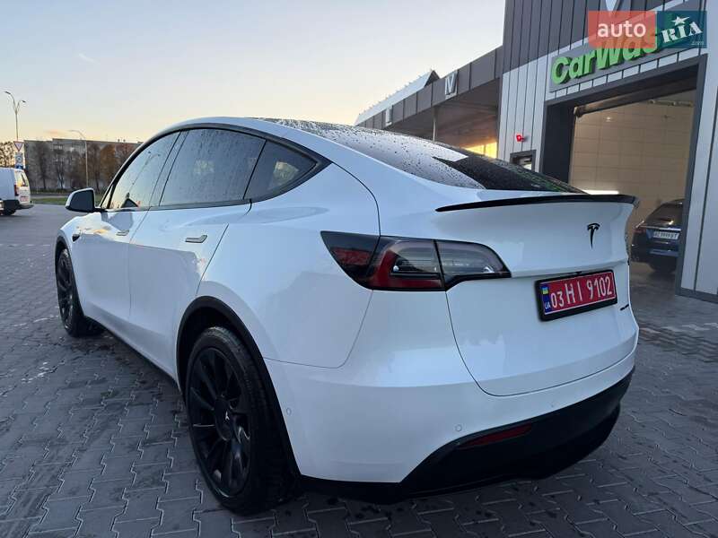 Внедорожник / Кроссовер Tesla Model Y 2020 в Владимире