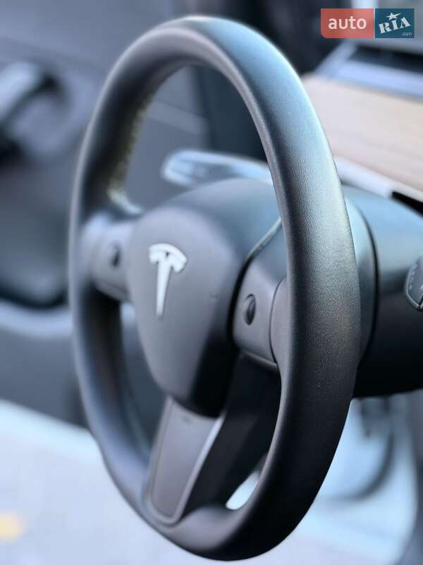 Внедорожник / Кроссовер Tesla Model Y 2020 в Владимире