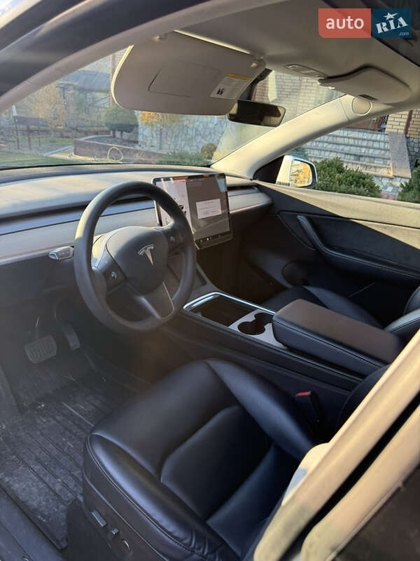 Позашляховик / Кросовер Tesla Model Y 2021 в Луцьку фото 11 Позашляховик / Кросовер Tesla Model Y 2021 в Луцьку